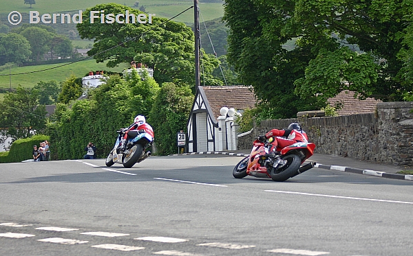Isle of Man TT 2004
Sulby Bridge
