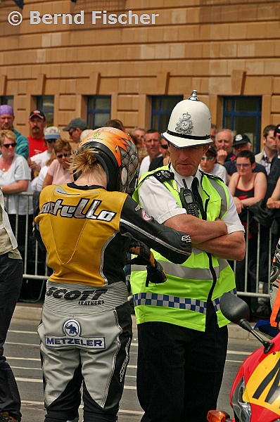 Isle of Man TT 2004
Maria Costello - out of the Race ( Ramsey) 
