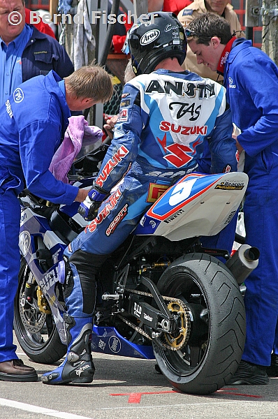 Isle of Man TT 2004
Bruce Anstey NZ
