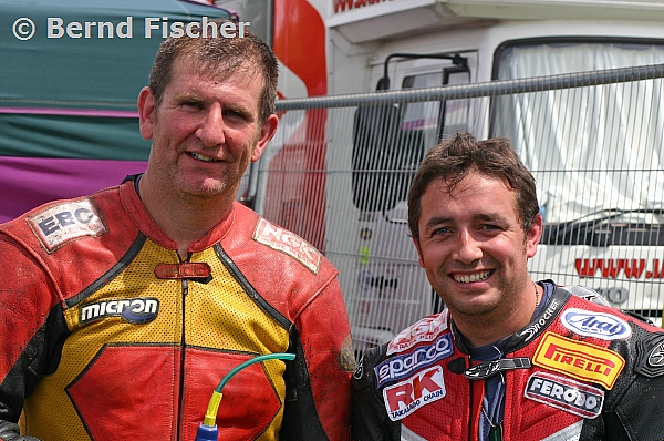 Isle of Man TT 2004
Paul Hunt and Richard Britton
