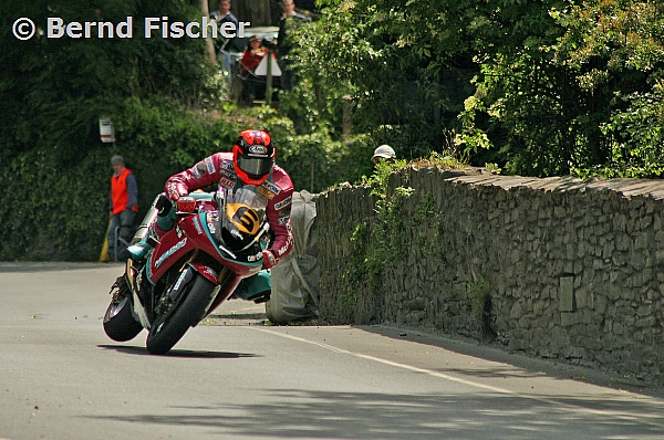 Isle of Man TT 2004
Union Mills - Rayn Farquhar, Winner Production 600
