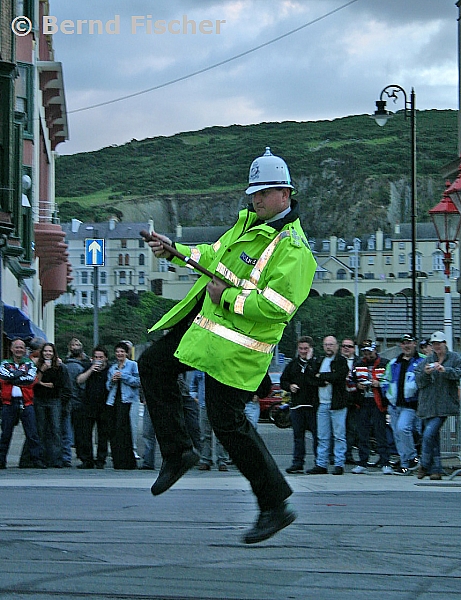 Isle of Man TT 2004
Die Promenade in Douglas - wie sie leibt und lebt !
