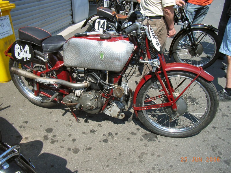 DKW SS 250 Kompressor   1930
Auch beim JWP 2006 , maschine von Wolfgang Schneider.

