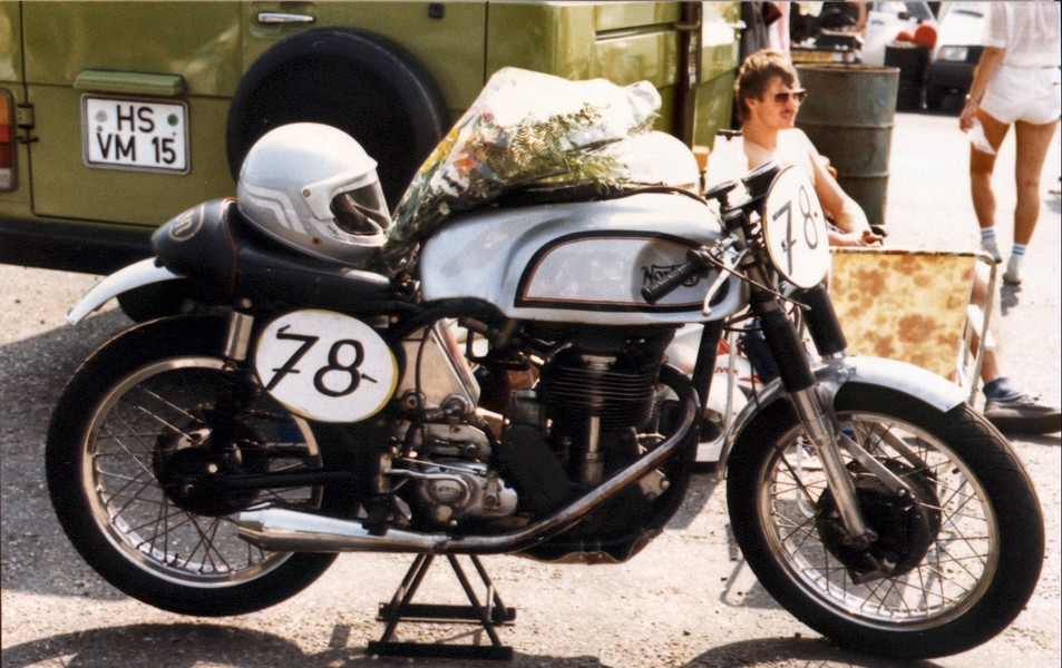 another victory for the Manx
Norton Manx at the Zolder historic grand prix 1986
