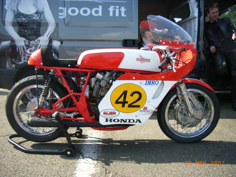 Honda four stroke  twin racer
