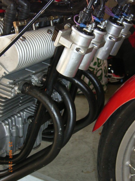 Ducati 125 4cyl  -1962
Von zündspülen und auspuffröhren
electrics and exhaustpipes 
