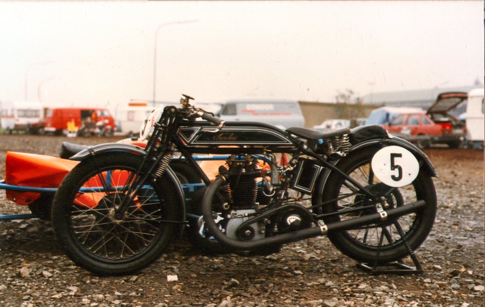 Sarolea culbutee 500
Eine Belgische Sarolea beim Jan Wellem Pokal 1986.
