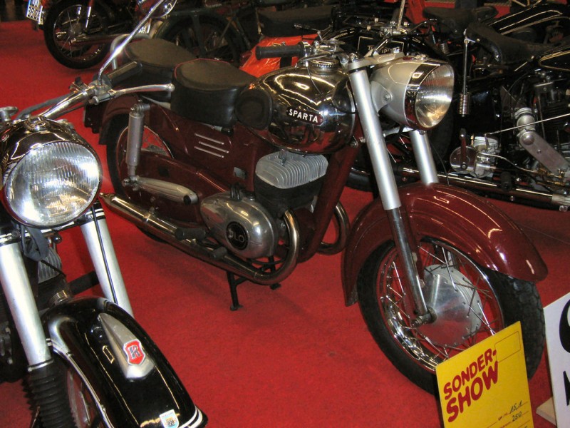 Sparta 250
War zu sehen während Motorräder 2006 in Dortmund 
