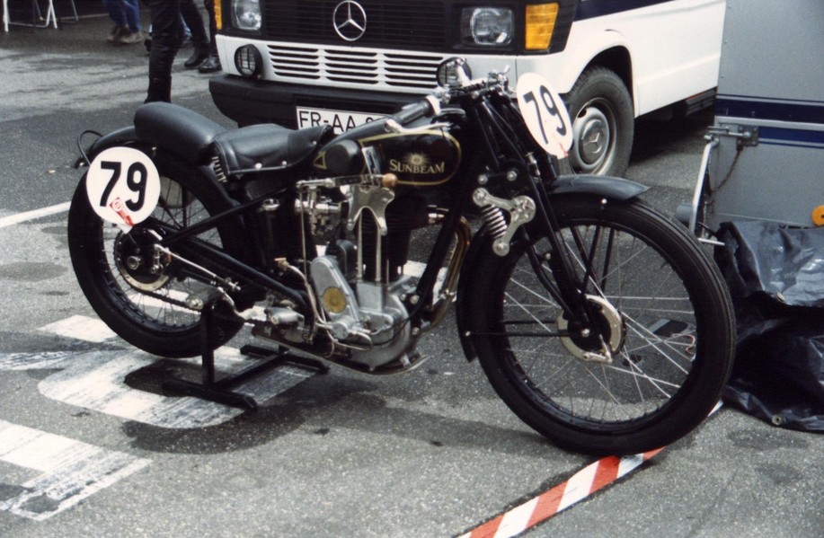 Sunbeam 9 500cc - 1929
Die Sunbeam 9 beim Zolder HGP ´87.
