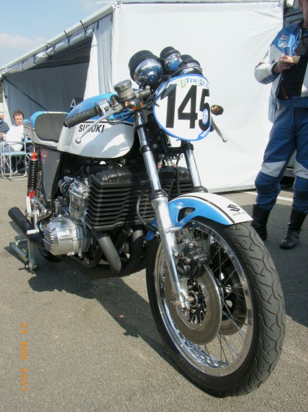 Suzuki GT 750
Eigenbau clubracer gesehen beim MCT Zolder 2007
selfmade clubracer seen at the MCT Zolder 2007
