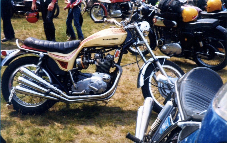 Triumph 750 Hurricane
Eine echte 750er Hurricane, die zu sehen war auf der Einhorn rally 1981 in Holland. 
