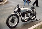 Dateiname=Horex mono racer JWP´88.jpg
Dateigröße=273KB
Abmessungen: 1704x1168
hinzugefügt am: %19. %782 %2005 Horex mono racer JWP´88.jpg