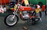 Dateiname=MV Augusta Mono racer JWP ´88.jpg
Dateigröße=277KB
Abmessungen: 1768x1136
hinzugefügt am: %21. %703 %2005 MV Augusta Mono racer JWP ´88.jpg