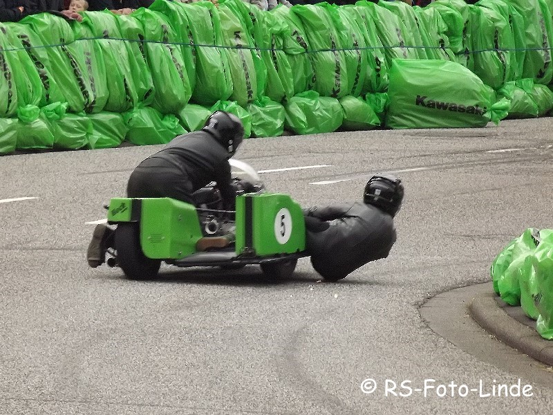Schotten 2016
Funkenflug an der Postkurve
