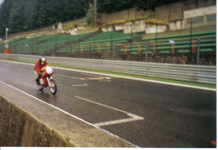Spa Fracorshamps im Regen Evers

