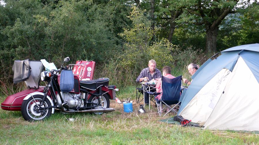 Fotos und Filme vom Schottenring C am 15./16. August 2009 :
http://kerzengesicht.com/fotoalbum/schotten09/index.html
http://www.youtube.com/watch?v=WrhOSdy4-6E
Die Fotos dürfen nach Belieben verwendet werden. Wenn eine besere Auflösung nötig ist, Mail an mich schicken!

