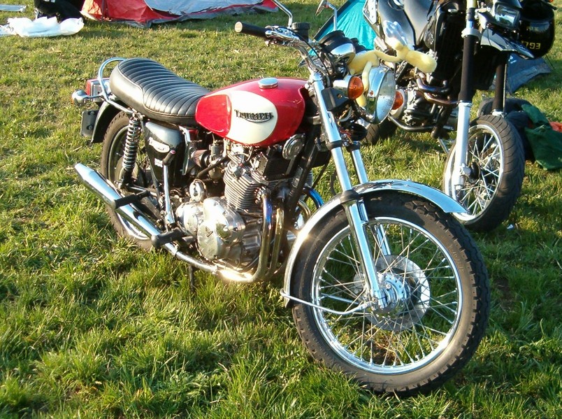 Triumph T160
Mein Allerheiligstes
