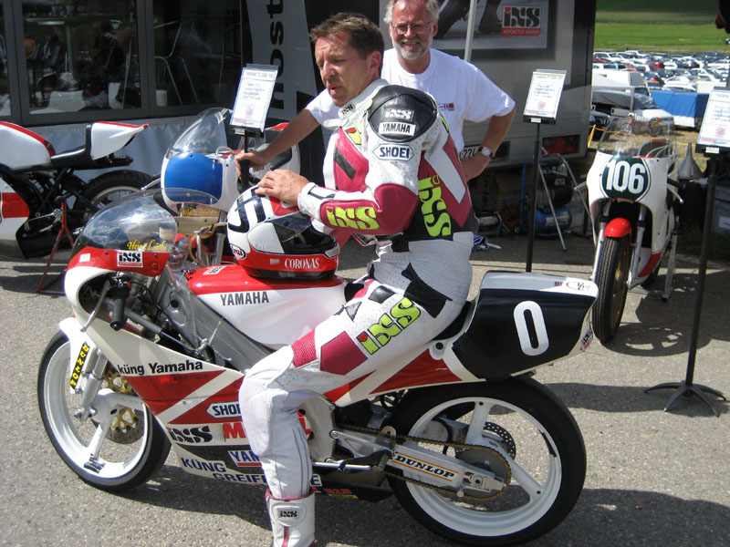 SWISS YAMAHA CLASSIK TEAM
Schweizer Yamaha Classik Team, wir fahren, restaurieren und haben an den Oldies riesen Spass
Schlüsselwörter: yamaha, Classik, Racing