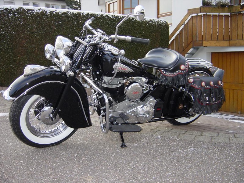 Indian Chief Bj. 1948 Originalrestauration
Ich habe die Indian Chief Roadmaster Originalrestauriert
