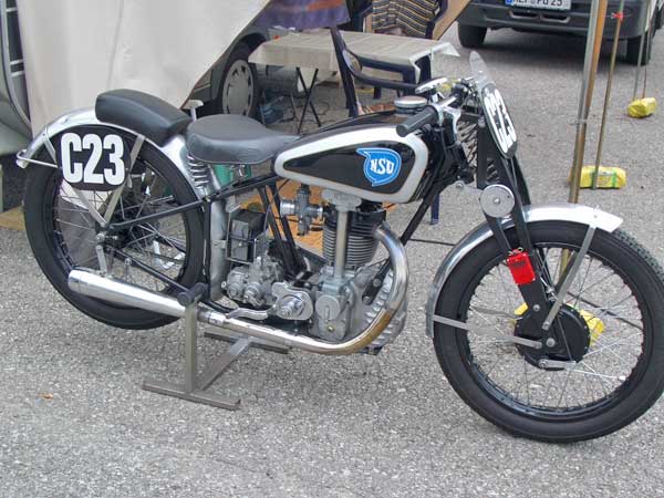 Norisring 2006
Heinz Sukdolak auf NSU OSL, 350ccm, Bj. 1939
