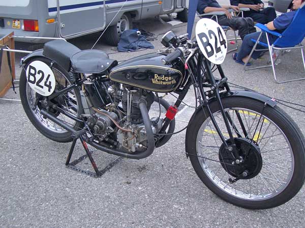 Norisring 2006
Die bildschöne Rudge Withworth, 500ccm, Bj.1929 von Harald Fiedler
