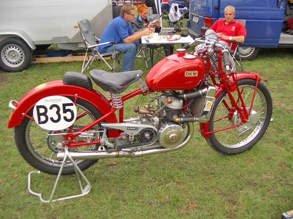 Norisring 2006
Die schnelle wassergekühlte DKW SS500, Bj. 1929 von Ralf Kamann
