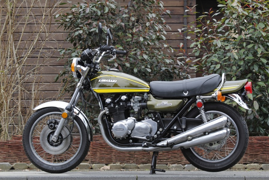 KAWASAKI   750RS / Z2A
750 RS / Z2A 
kleine Schwester der Z1A / für den japanischen Inlandsmarkt
