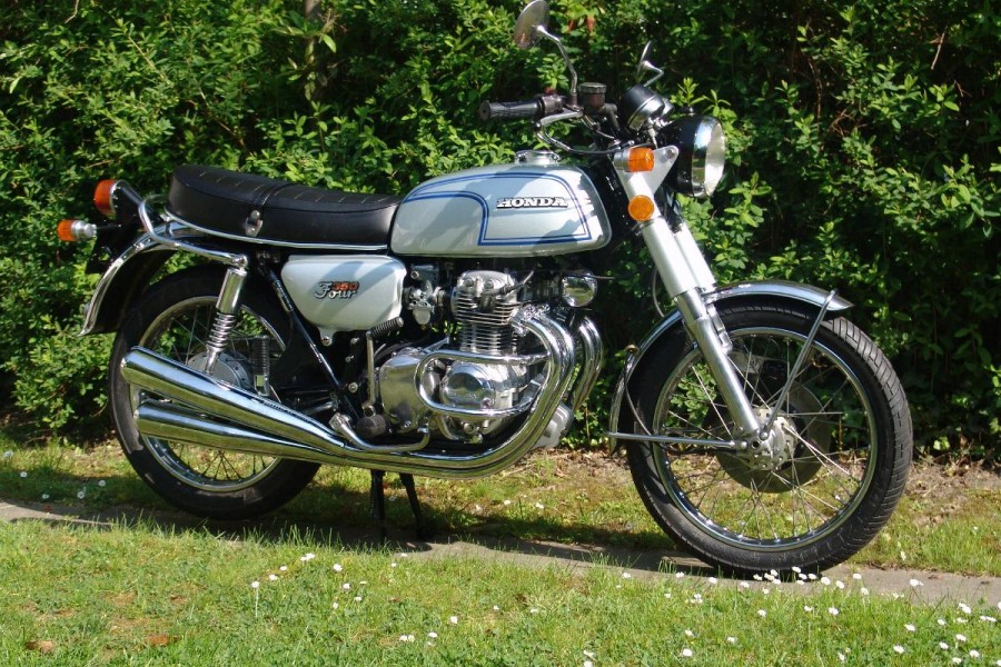 CB 350 K2   Four
