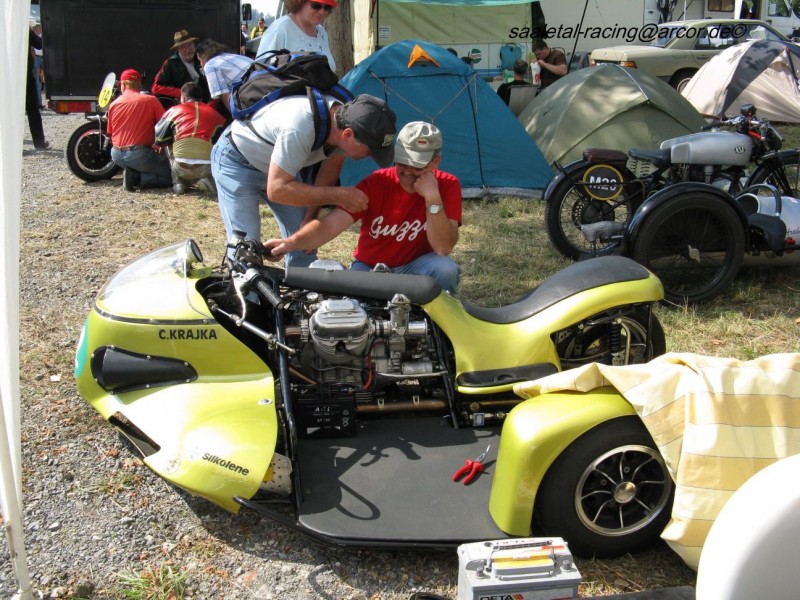 Moto Guzzi - Renngespann
