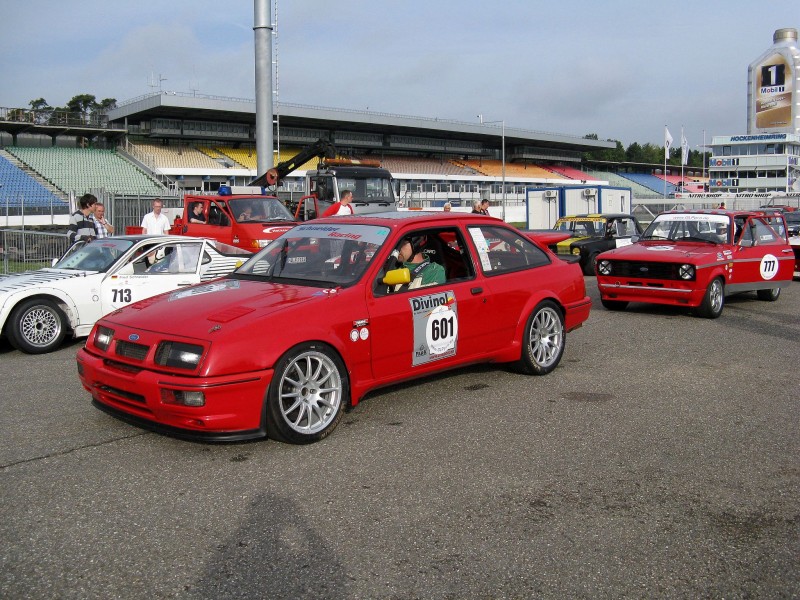 Hockenheim Classics 2011
Auch die Autofraktion kam hier nicht zu kurz.
