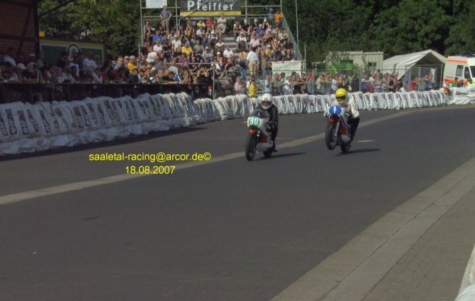 YCRT- Ferry Brouwer - Dieter Braun mit Wheelie
