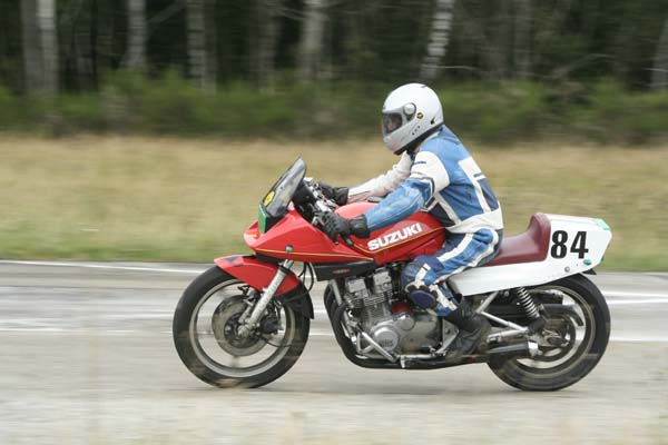 HISTORIC MOTOS ANCIENNES SAINT HUBERT 2006 (BELGIUM)
PARADE - SUZUKI 
