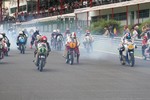 Dateiname=depart_GP4.jpg
Dateigröße=85KB
Abmessungen: 720x480
hinzugefügt am: %25. %475 %2006 depart_GP4.jpg