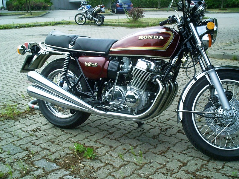 Restauration Honda 750 Four K7
Kompletter Neuaufbau einer Honda Four K7
