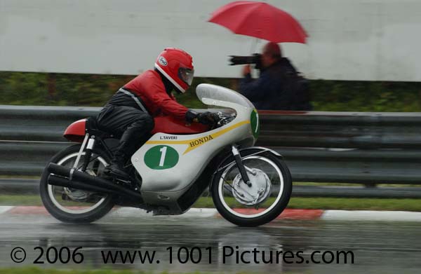 L. Taveri - Honda RC162 Replica
