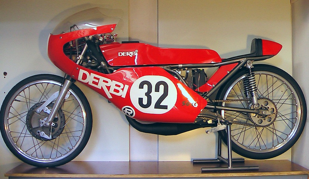 DERBI ran '72 10
Meurs/Derbi nationaal bereden door Johan Brink en 
Wim Spruit. Machine is nu van N.Claasen  
