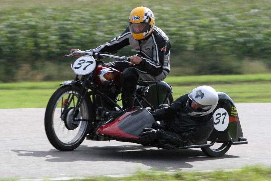Erwin Botzner - Gilera 8 Bulloni
