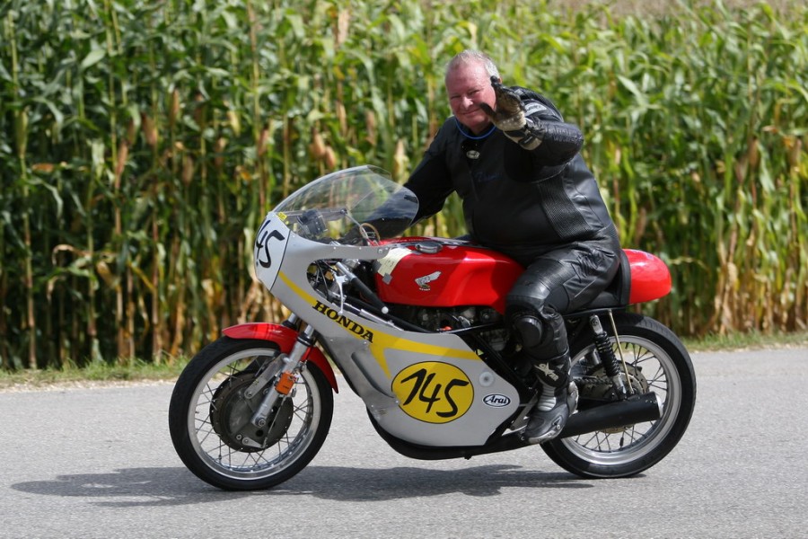 Thomas Schweiger - Honda CR 750 Repl.
