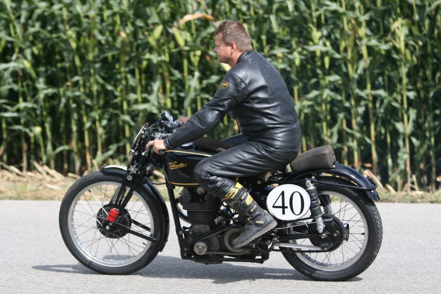 Thomas Fritsch - Velocette KTT Mk 8
