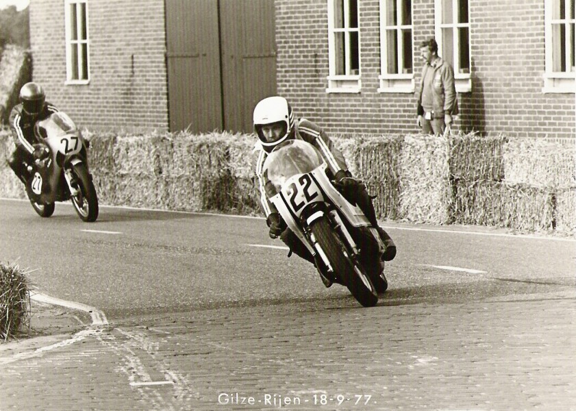 69
NMB 1977 Gilze Rijen 
500cc 
22 Theo v Heugten (Yamaha)
27 Hans de Wit (Konig)
