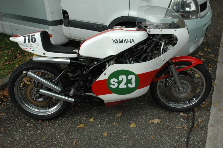 Yamaha TZ 750
