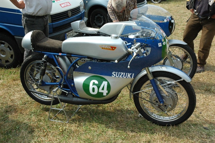 Suzuki TR250
