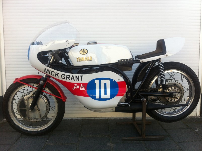 Yamaha TR2 Mick Grant production racer 1969
Meine YAMAHA TR2 Mick Grant.

For parts contact john@onsneteindhoven.nl
Schlüsselwörter: For movie&#039;s see http://www.youtube.com/user/tisaltwa?feature=results_main