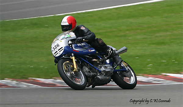 Klassisch schöne Ducati
