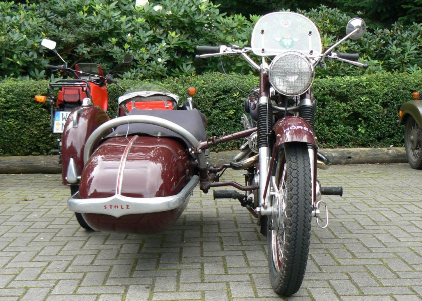 Horex Geländesport
Regina 1950 mit Stolz-Geländesportseitenwagen
