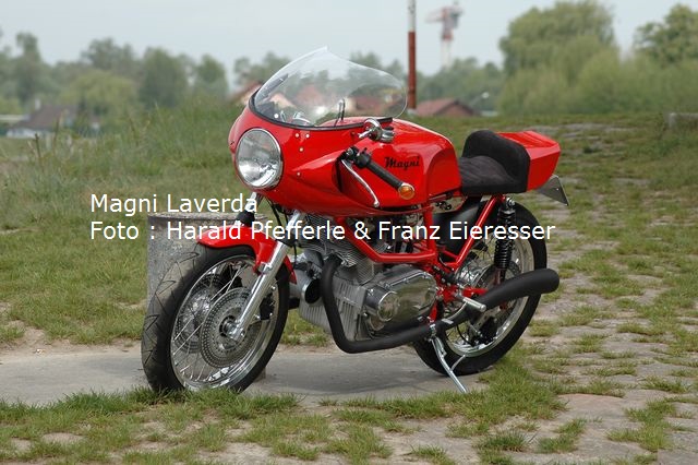 Magni Laverda 750
Magni Fahrwerk mit Laverda 750 Motor
Eigentümer : FranzMB1
