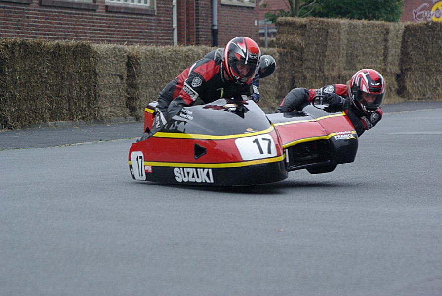 Henry Wirth / Enrico Wirth
Vater und Sohn auf Jacobs-Suzuki GS 1000 
Bremerhaven 2007
