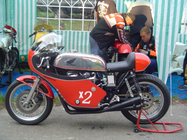 classic-racer
Honda CB 750
