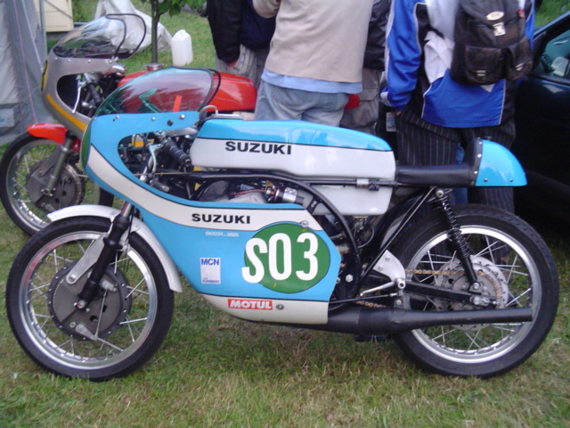 classic-racer
SUZUKI T500 Daytona
