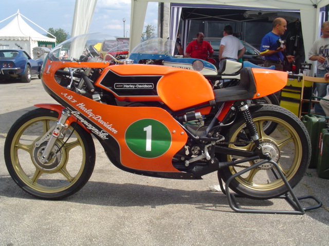 classic-racer
Harley-Davidson AMF RR 250 ex. Walter Willa
